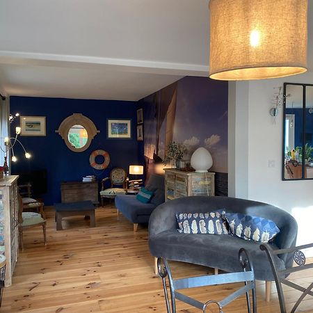 Villa Les Terrasses Dans La Nature Avec Piscine A 2 Pas De Lyon, Metro A 15Mn A Pied Pour Lyon Centre En 10Mn Ou Bus A 300M Pour Lyon Centre Oullins Exterior photo